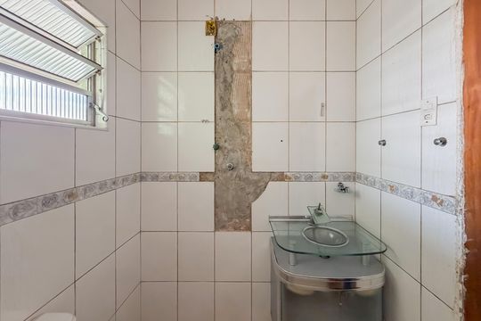 Banheiro Térreo de casa à venda com 2 quartos, 108m² em Ipiranga, São Paulo