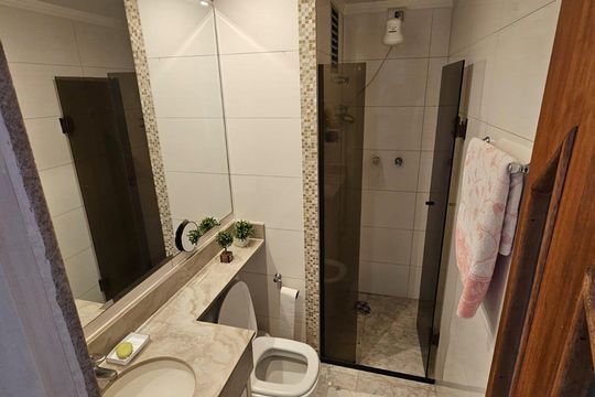 Banheiro de apartamento à venda com 3 quartos, 67m² em Jardim Santa Emilia, São Paulo