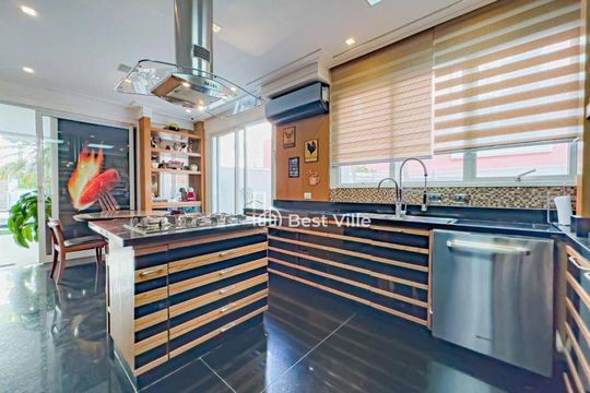 Casa à venda com 4 quartos, 600m² em Alphaville, Santana de Parnaíba