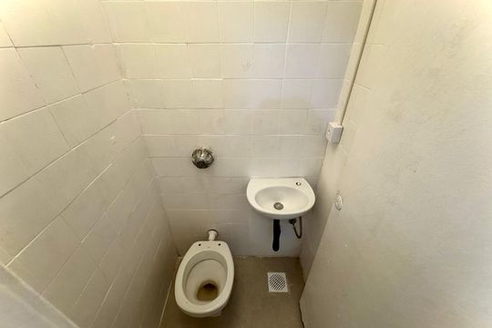 Banheiro de kitnet/studio para alugar com 1 quarto, 35m² em Centro, Rio de Janeiro