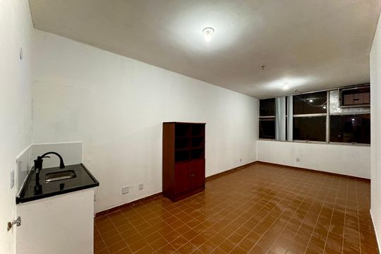 Kitnet/Studio para alugar com 1 quarto, 35m² em Centro, Rio de Janeiro