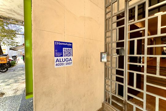 Placa de apartamento para alugar com 1 quarto, 35m² em Centro, Rio de Janeiro