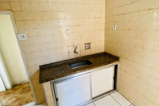 Cozinha de apartamento para alugar com 2 quartos, 67m² em Quintino Bocaiúva, Rio de Janeiro