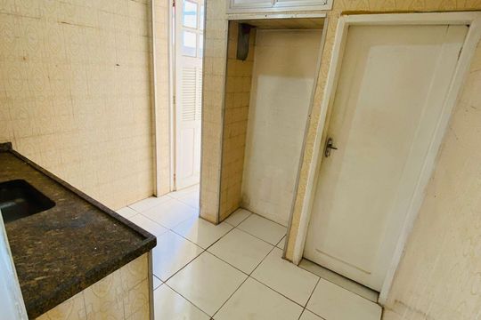 Cozinha de apartamento para alugar com 2 quartos, 67m² em Quintino Bocaiúva, Rio de Janeiro