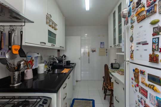 Cozinha de apartamento para alugar com 3 quartos, 94m² em Lapa, São Paulo