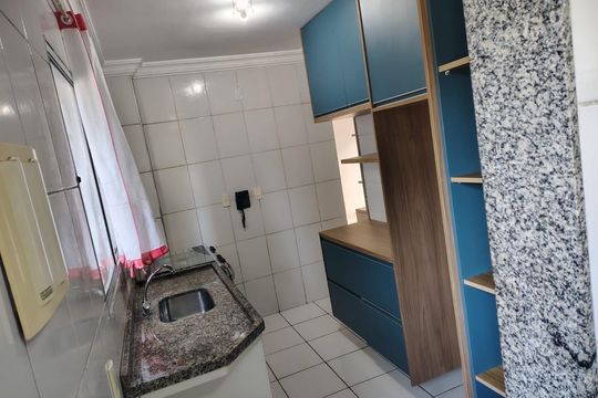 Cozinha de apartamento à venda com 2 quartos, 58m² em Parque Sao Vicente, Santo André