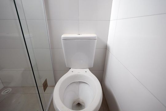 Banheiro de apartamento à venda com 1 quarto, 23m² em Vila Sao Pedro, Santo André