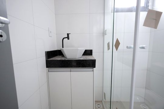 Banheiro de apartamento à venda com 1 quarto, 23m² em Vila Sao Pedro, Santo André