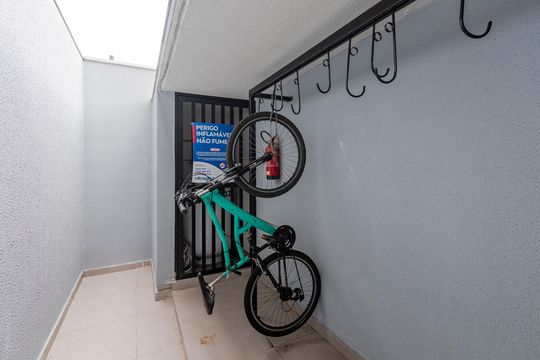 Bicicletário de kitnet/studio à venda com 1 quarto, 34m² em Vila Congonhas, São Paulo
