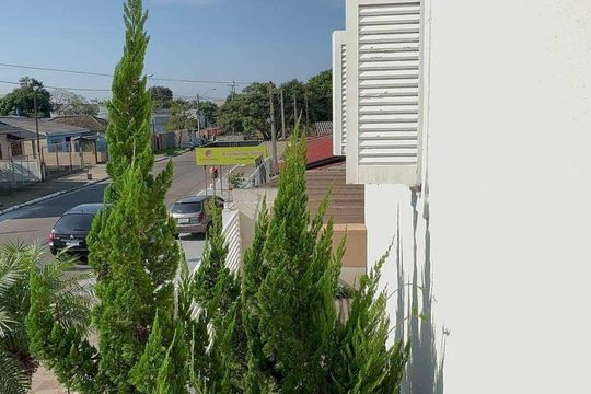 Varanda de casa à venda com 3 quartos, 200m² em Niterói, Canoas