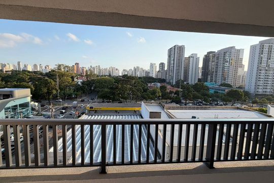Varanda de kitnet/studio à venda com 1 quarto, 29m² em Indianópolis, São Paulo