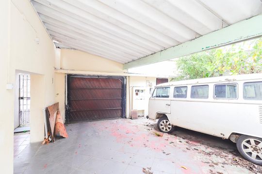 Garagem de casa para alugar com 4 quartos, 360m² em Vila Verde, São Paulo