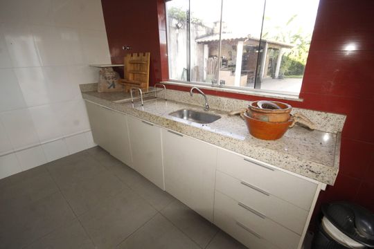 cozinha 2 de casa à venda com 5 quartos, 390m² em Bandeirantes (pampulha), Belo Horizonte
