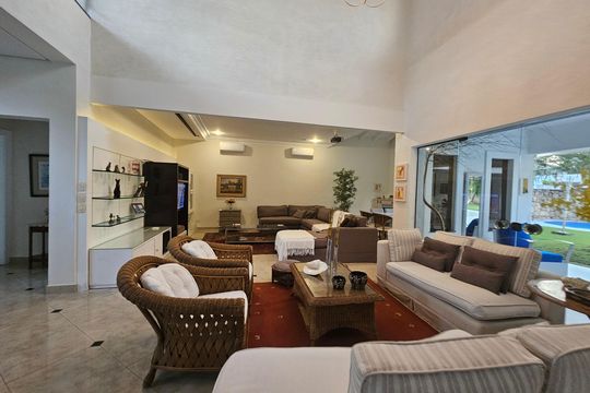 Casa de Condomínio para alugar com 4 quartos, 500m² em Morrinhos, Guarujá