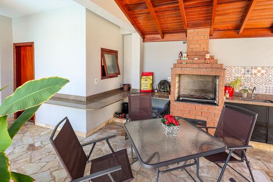 Churrasqueira de casa para alugar com 3 quartos, 300m² em Vila Suiça, Indaiatuba