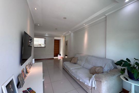 Sala de apartamento à venda com 3 quartos, 76m² em Barra da Tijuca, Rio de Janeiro