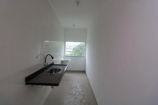 Cozinha de apartamento para alugar com 1 quarto, 42m² em Jardim Tiete, São Paulo