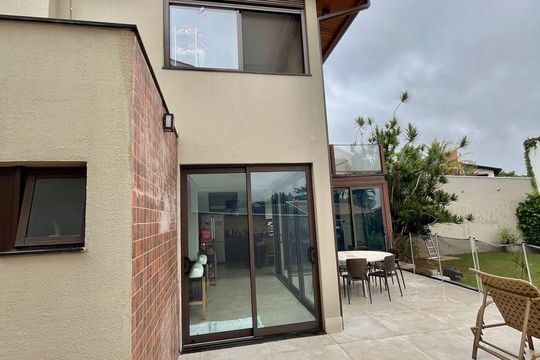 Quintal de casa de condomínio à venda com 4 quartos, 340m² em Conjunto Habitacional Vila Santana (sousas), Campinas
