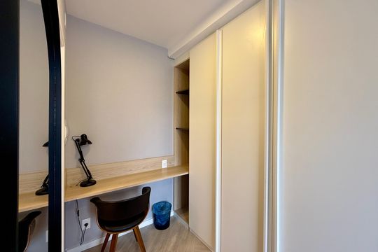 Closet Suíte  de kitnet/studio à venda com 1 quarto, 44m² em Jardim das Acacias, São Paulo