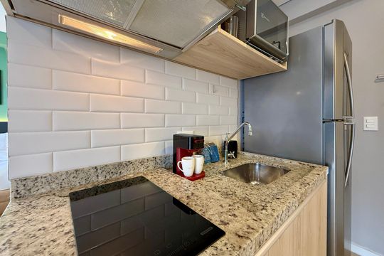 Cozinha de kitnet/studio à venda com 1 quarto, 44m² em Jardim das Acacias, São Paulo