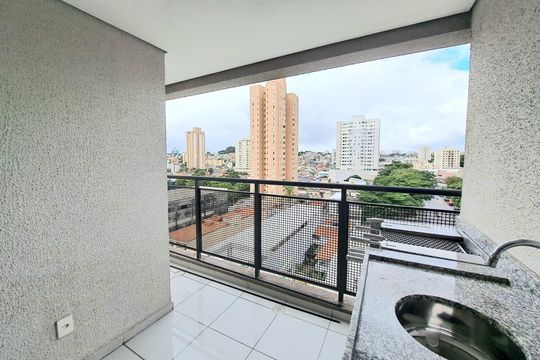 Varanda gourmet de apartamento para alugar com 2 quartos, 43m² em Km 18, Osasco