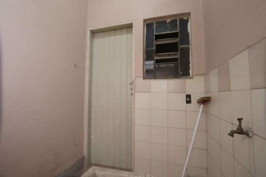 Lavanderia de casa para alugar com 2 quartos, 80m² em Jardim Guairaca, São Paulo