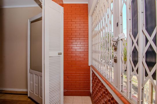 Varanda do Quarto 1- Segundo Piso de casa à venda com 5 quartos, 200m² em São Geraldo, Porto Alegre
