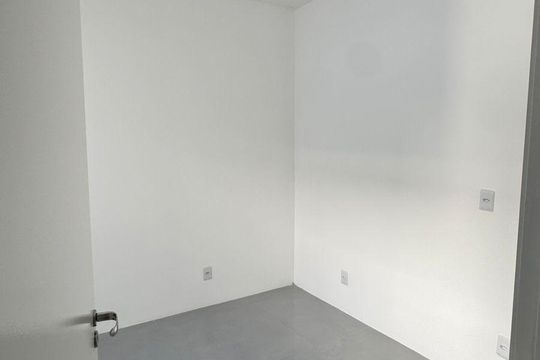 Quarto de casa à venda com 2 quartos, 90m² em São José, Canoas