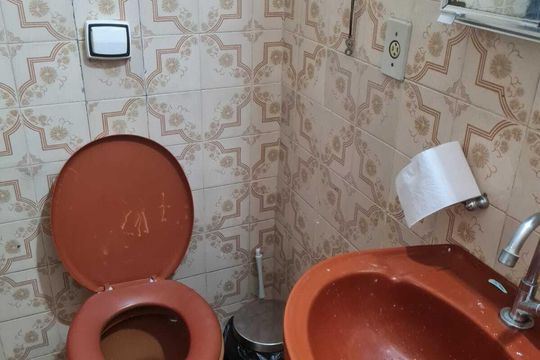 Banheiro de casa à venda com 2 quartos, 140m² em Vila Romero, São Paulo