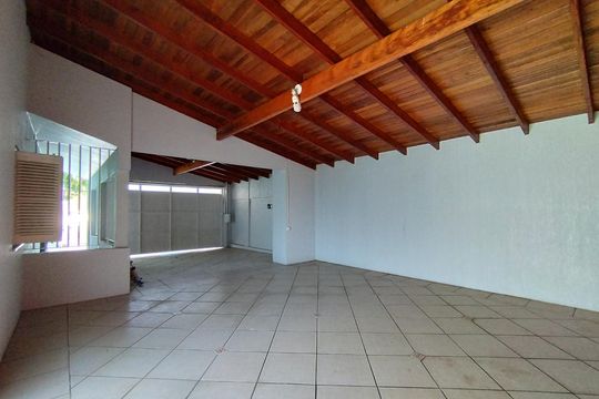 Casa à venda com 4 quartos, 204m² em Ideal, Novo Hamburgo