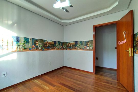 Casa à venda com 4 quartos, 204m² em Ideal, Novo Hamburgo