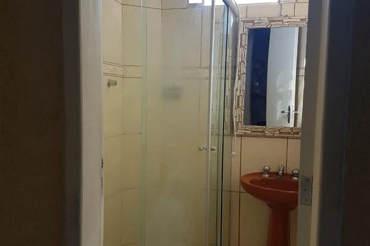 Banheiro de apartamento para alugar com 2 quartos, 62m² em Campo Grande, Rio de Janeiro