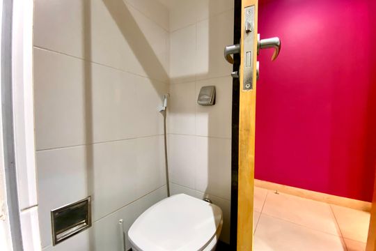 Banheiro Social de kitnet/studio à venda com 1 quarto, 15m² em Centro, Rio de Janeiro