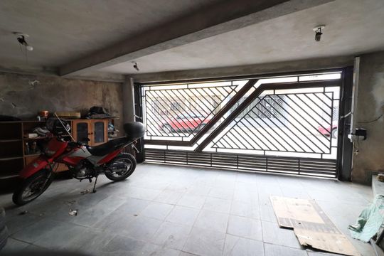 Garagem de casa à venda com 2 quartos, 100m² em Novo Osasco, Osasco