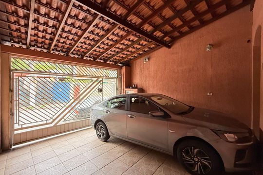Garagem de casa à venda com 3 quartos, 184m² em Vila Santista, São Paulo