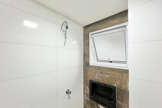 Banheiro de apartamento à venda com 2 quartos, 37m² em Jardim Paraíso, São Paulo