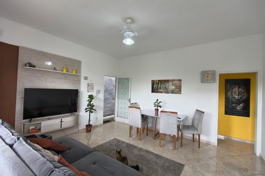 Sala de casa para alugar com 2 quartos, 150m² em Curicica, Rio de Janeiro