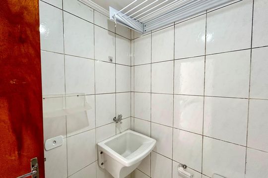 Banheiro e Área de Serviço  de apartamento à venda com 1 quarto, 35m² em Jardim Santa Mena, Guarulhos