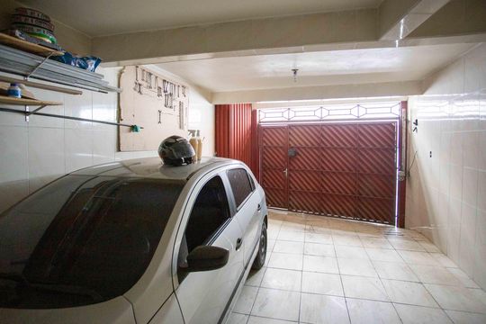 Garagem de casa à venda com 2 quartos, 350m² em Vila Nogueira, Diadema