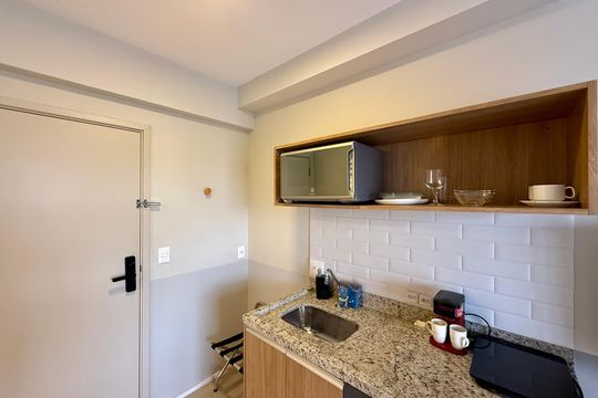 Cozinha de kitnet/studio à venda com 0 quarto, 22m² em Jardim das Acacias, São Paulo