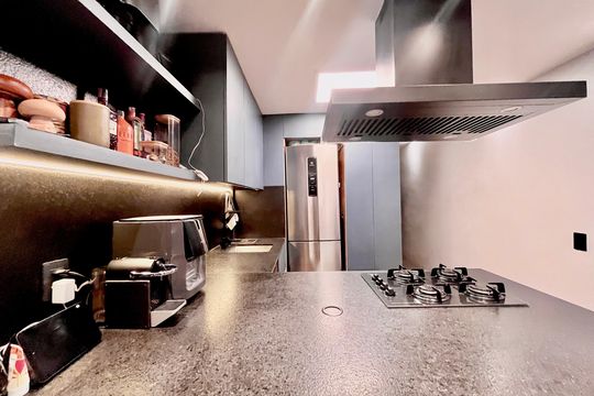 Cozinha de kitnet/studio à venda com 1 quarto, 42m² em Copacabana, Rio de Janeiro