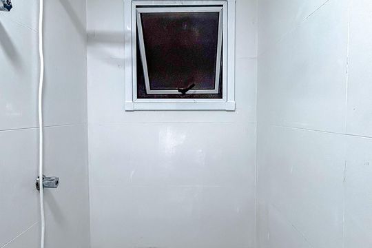 Banheiro de kitnet/studio para alugar com 1 quarto, 28m² em Vila Esperança, São Paulo