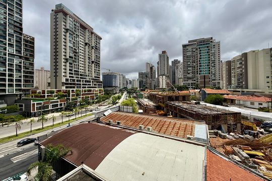 Vista  de kitnet/studio para alugar com 0 quarto, 22m² em Jardim das Acacias, São Paulo