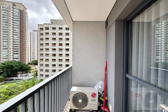 Sacada de kitnet/studio para alugar com 0 quarto, 22m² em Jardim das Acacias, São Paulo