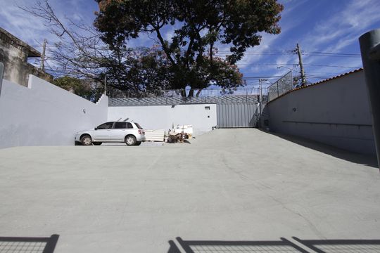 Garagem de casa para alugar com 4 quartos, 525m² em Palmeiras , Belo Horizonte