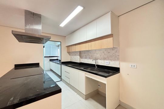 Cozinha de apartamento para alugar com 3 quartos, 94m² em Vila Olímpia, São Paulo