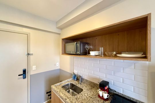 Cozinha  de kitnet/studio à venda com 0 quarto, 22m² em Jardim das Acacias, São Paulo