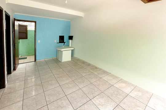 Garagem de casa de condomínio para alugar com 3 quartos, 100m² em Ingleses do Rio Vermelho, Florianópolis