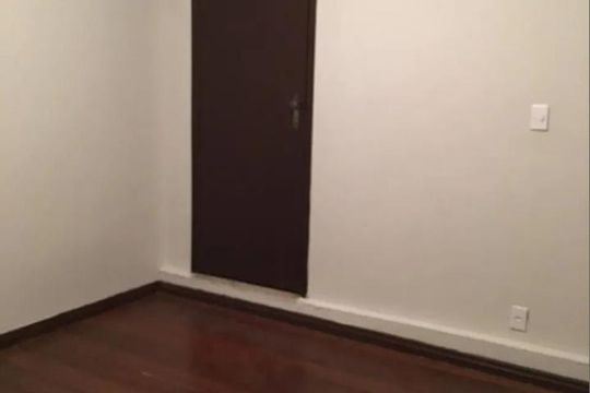 Casa para alugar com 4 quartos, 590m² em Cinquentenario, Belo Horizonte