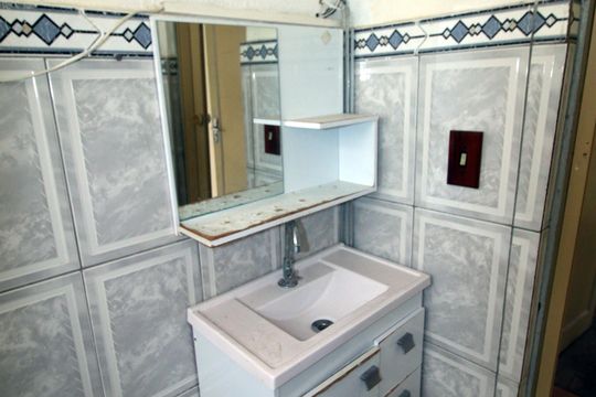 Banheiro de apartamento à venda com 2 quartos, 50m² em Olaria, Rio de Janeiro